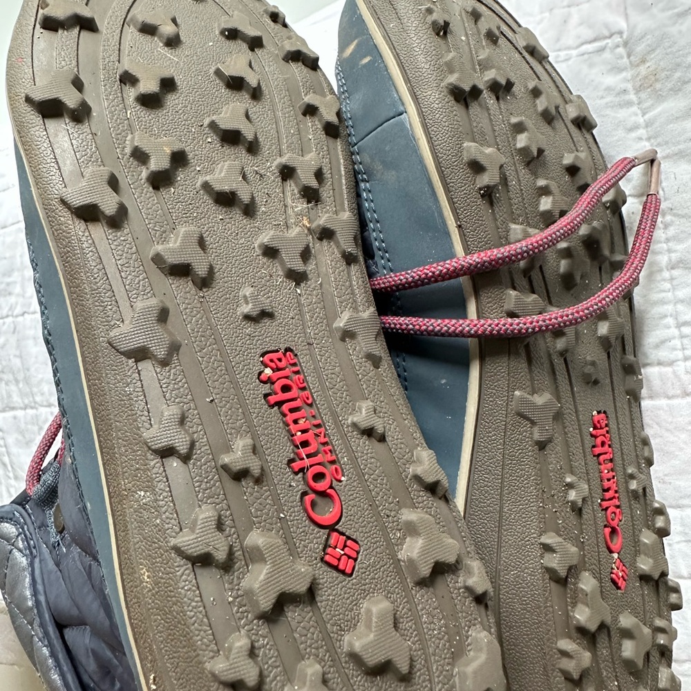 Columbia snow boots, size 9.5 - Picture 5 of 9